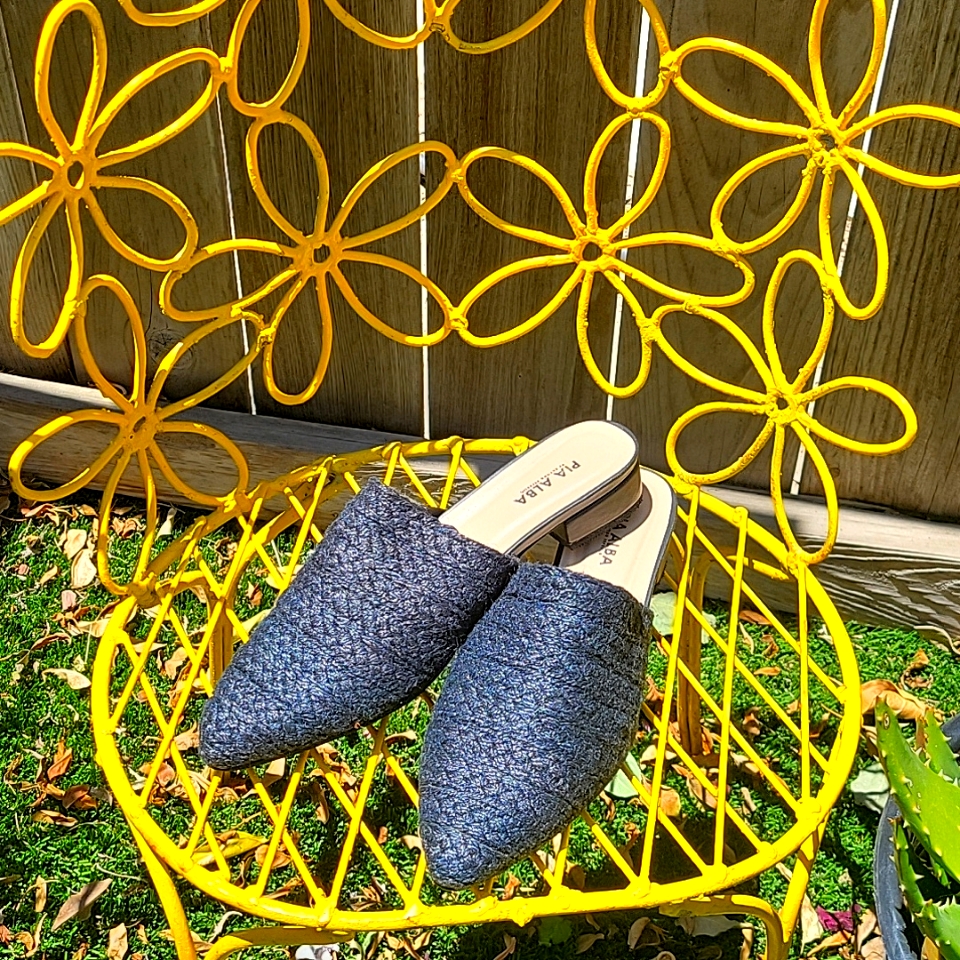 Abaca Mules